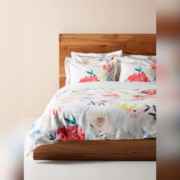 Anthropologie Other - Anthropologie Alicia Galer Sketch Petalwork Duvet
